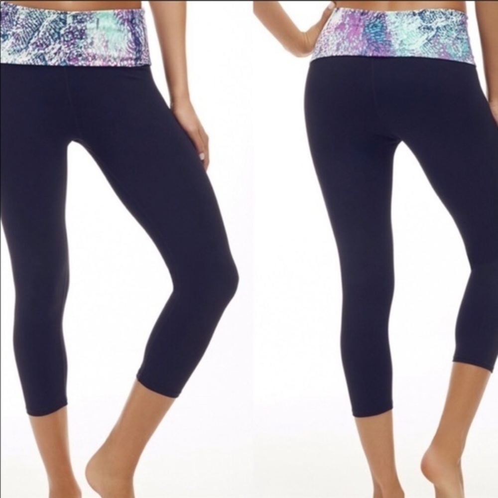 Fabletics Salar Foldover Crop Leggings Size XS